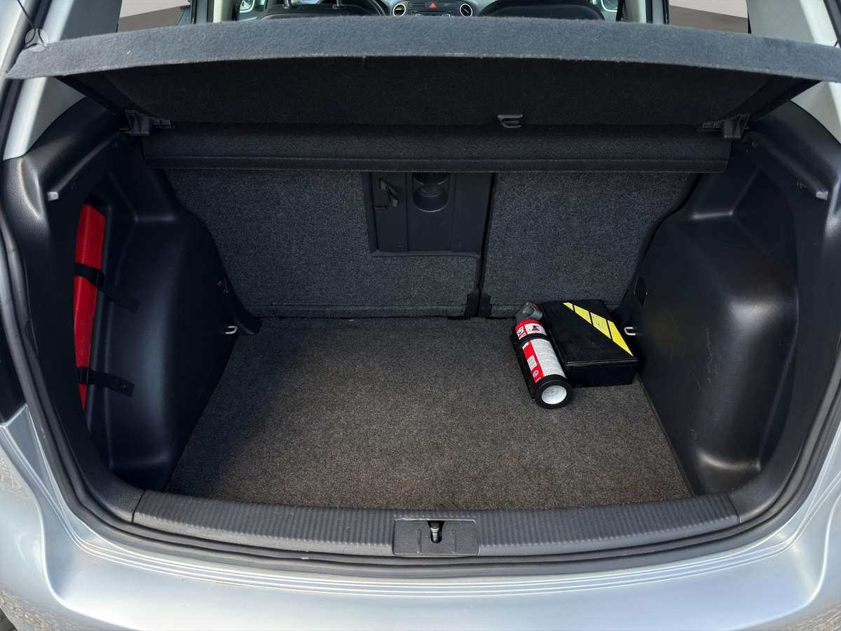 Volkswagen Golf 2009 — photo 10