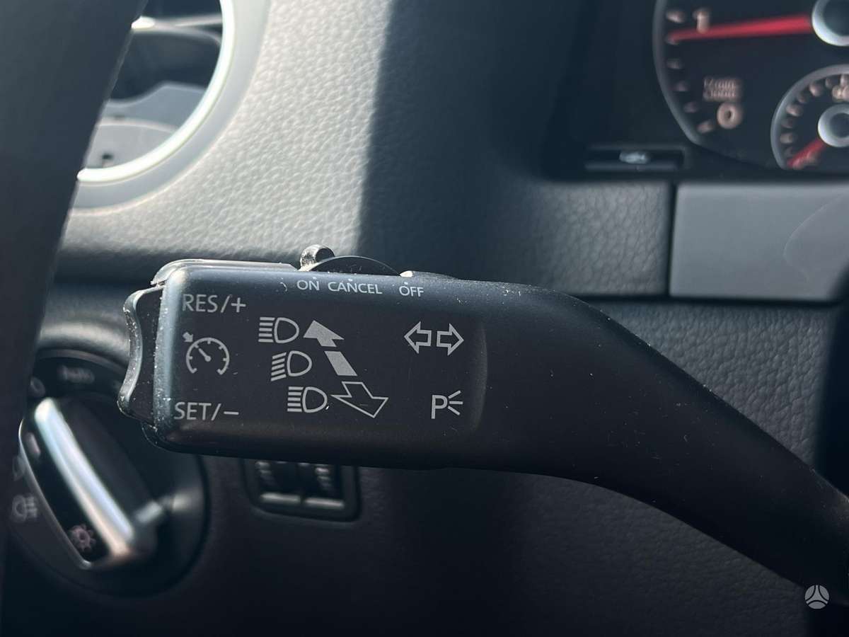 Volkswagen Golf 2009 — photo 18