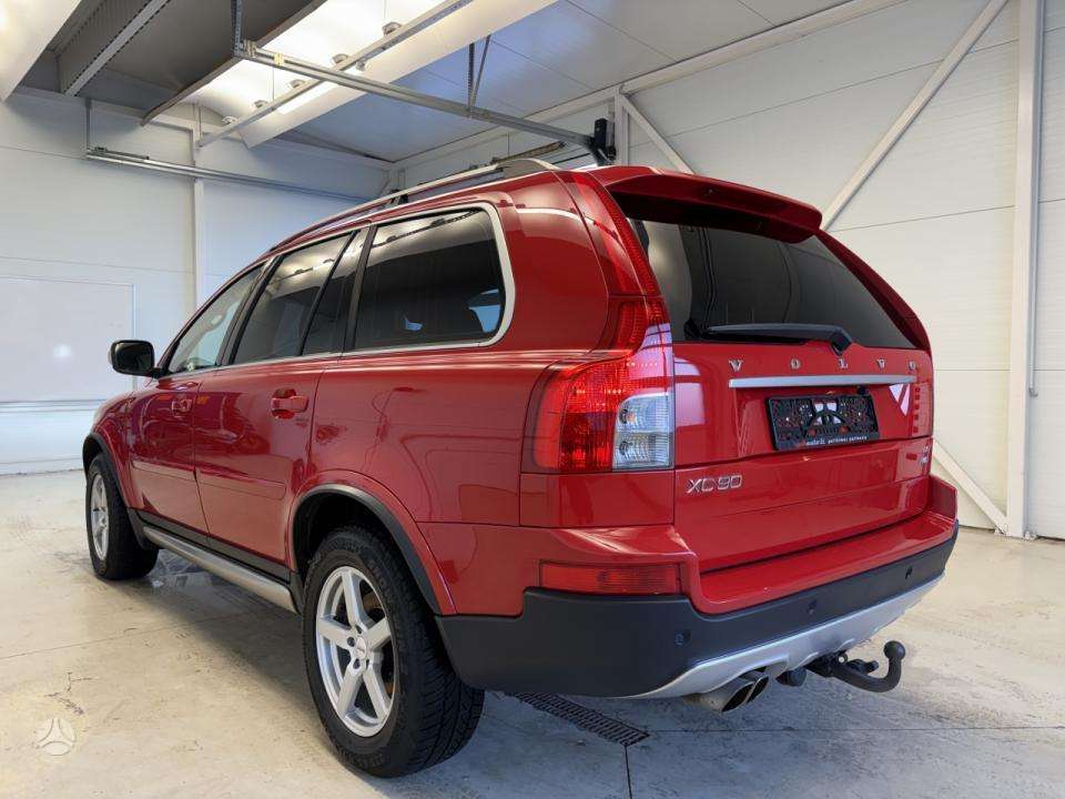 Volvo XC90 2007 — engine 2400 cm³, 185 HP (136kW)