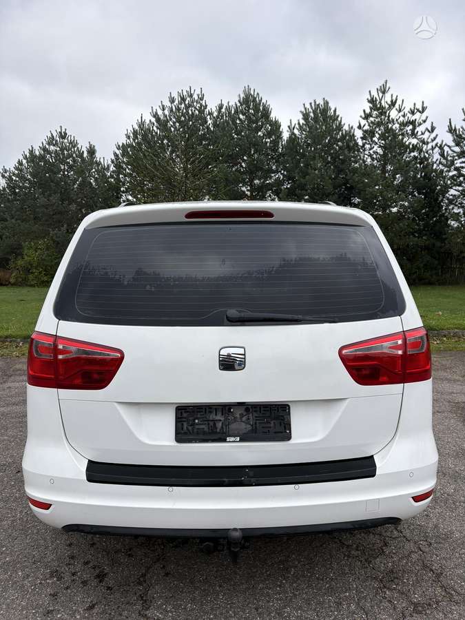 Seat Alhambra 2012 — photo 6