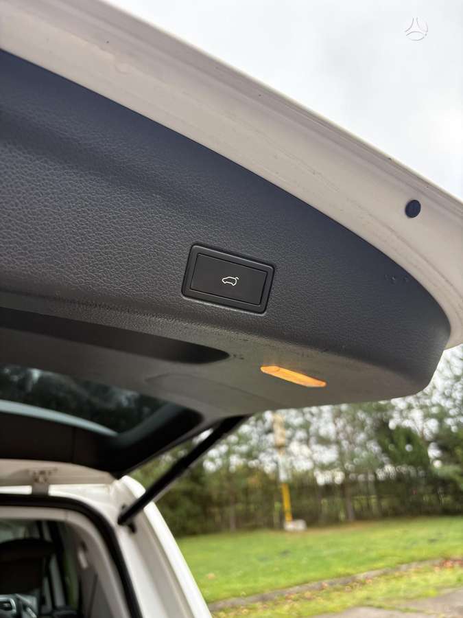 Seat Alhambra 2012 — photo 8