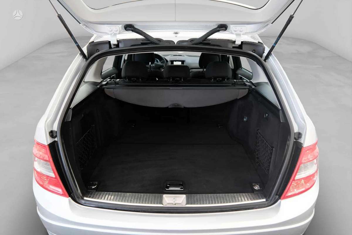 Mercedes-Benz C180 2008 — photo 13