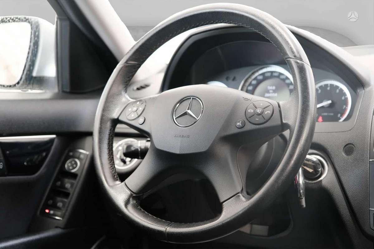 Mercedes-Benz C180 2008 — photo 6