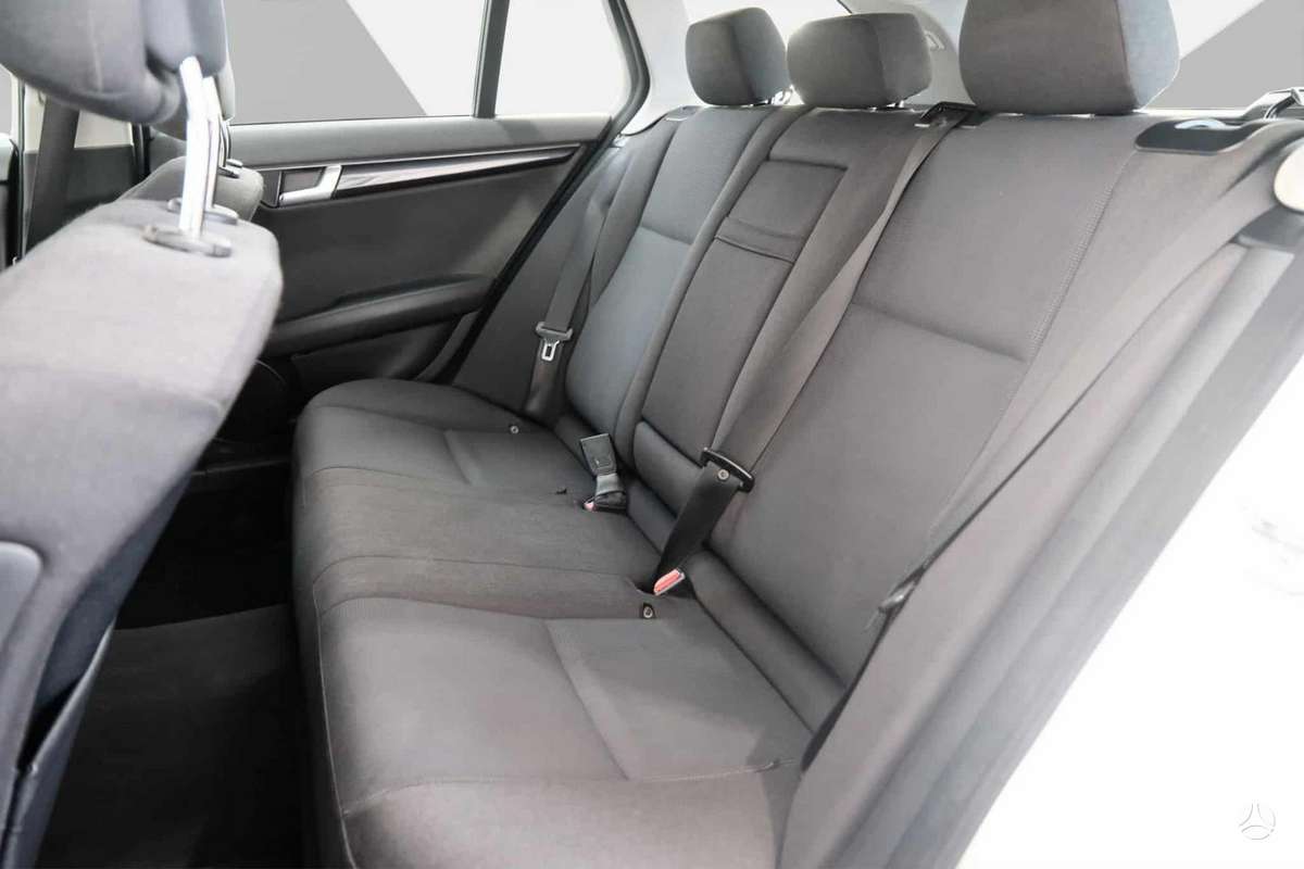 Mercedes-Benz C180 2008 — photo 8