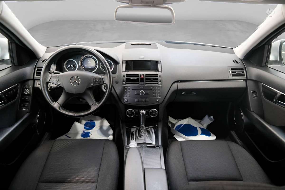 Mercedes-Benz C180 2008 — photo 9