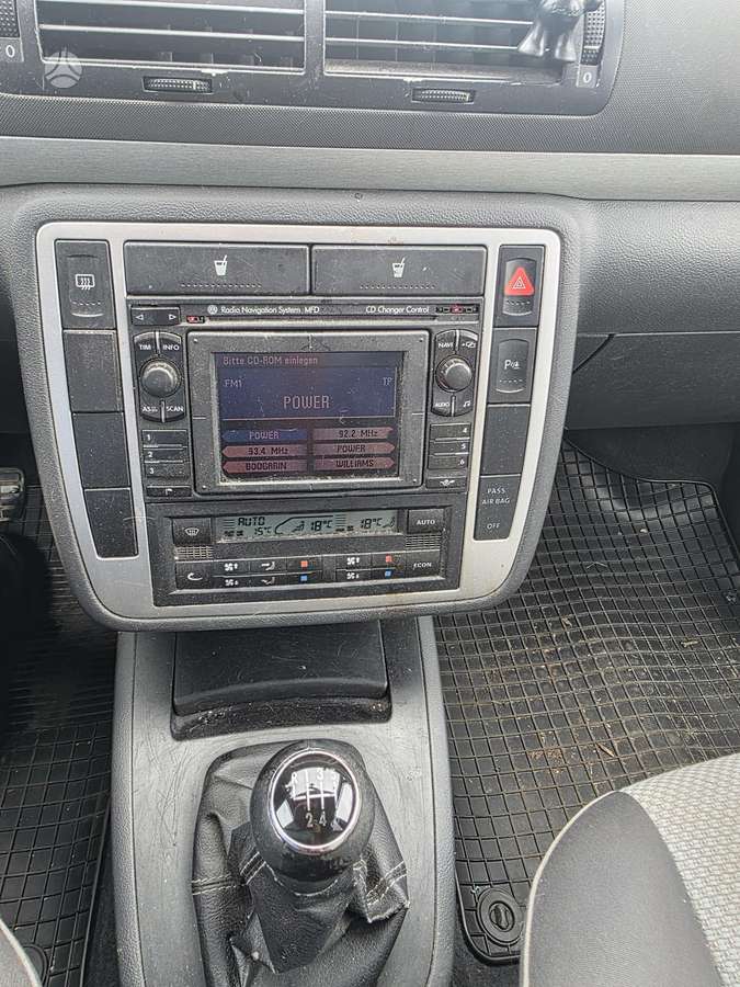 Volkswagen Sharan 2008 — photo 8