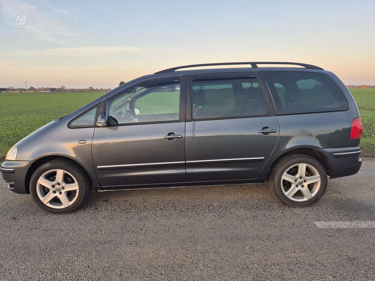 Volkswagen Sharan 2006 — двигун 1968 cm³, 140 HP (103kW)