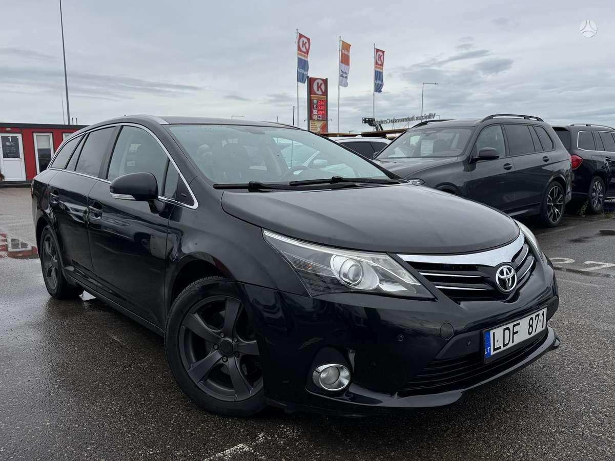 Toyota Avensis 2012 — photo 5