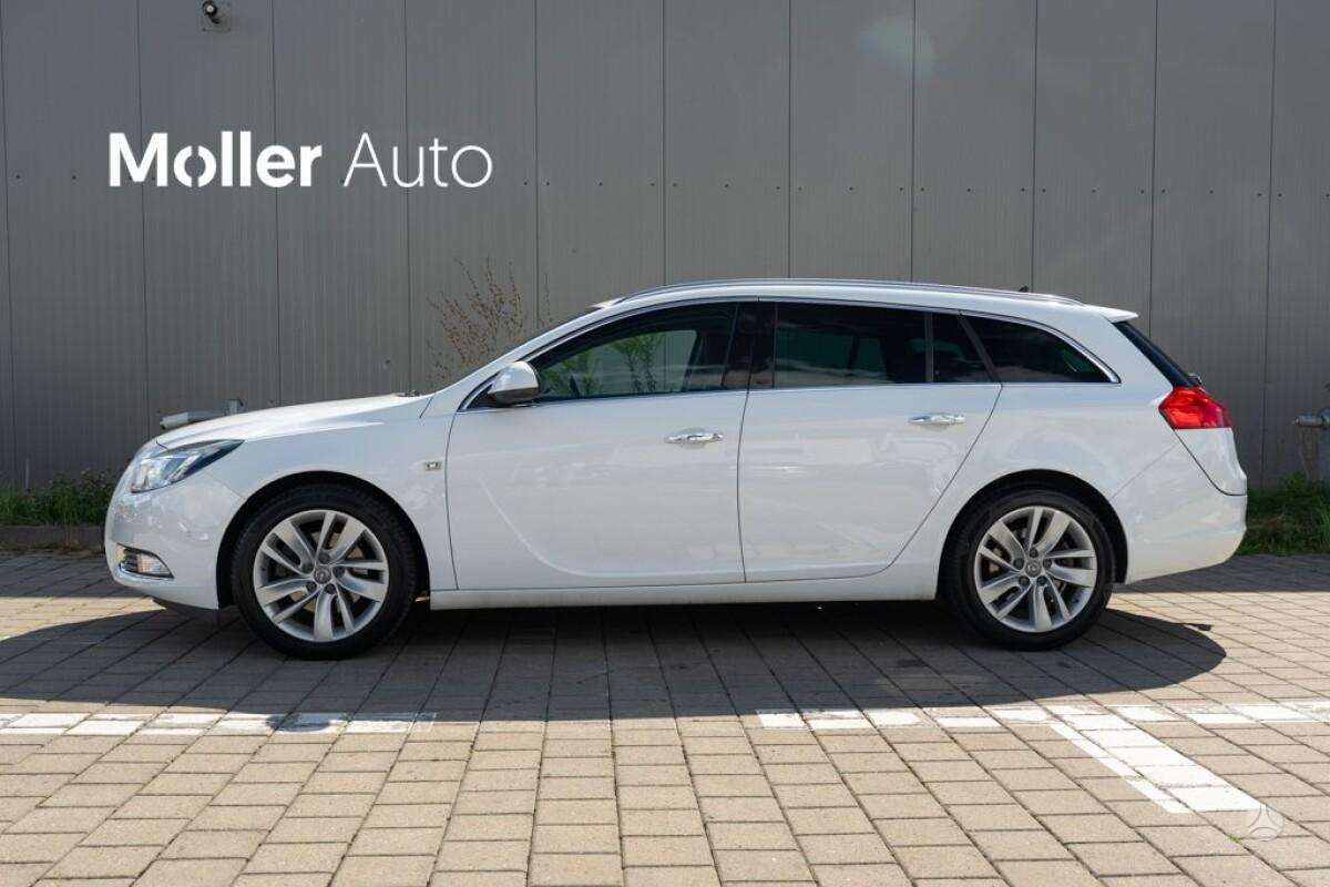 Opel Insignia 2013 — interior