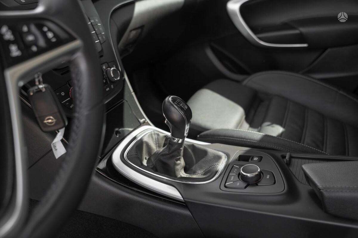 Opel Insignia 2013 — photo 9