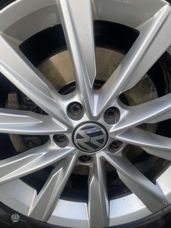 Volkswagen Tiguan 2011 — photo 11