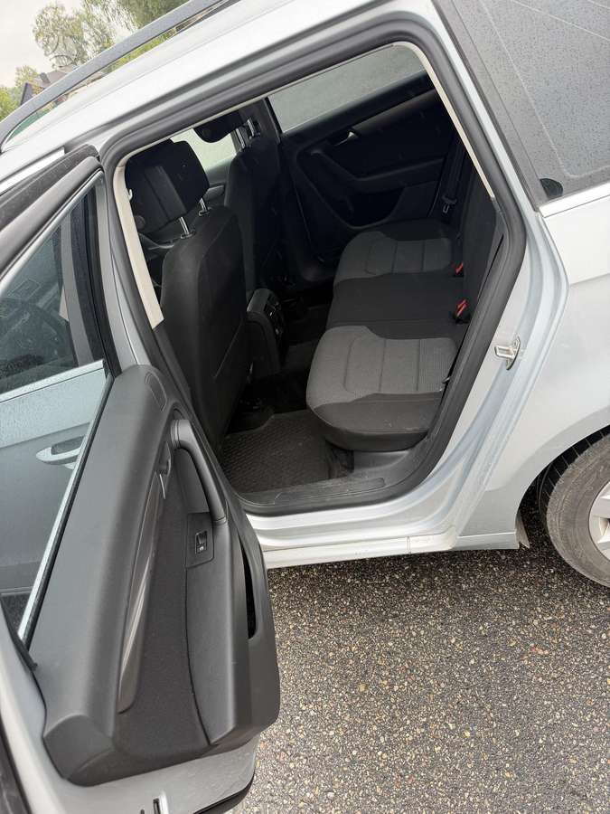Volkswagen Passat 2013 — photo 11
