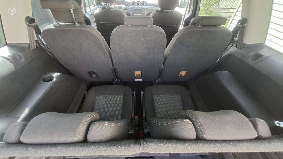 Ford S-MAX 2012 — photo 12