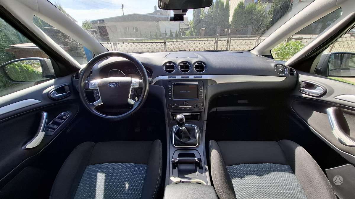 Ford S-MAX 2012 — photo 6