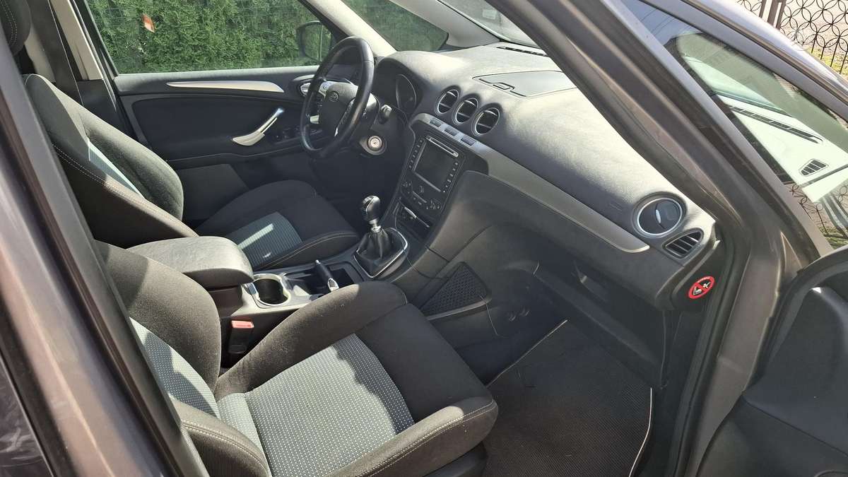 Ford S-MAX 2012 — photo 7