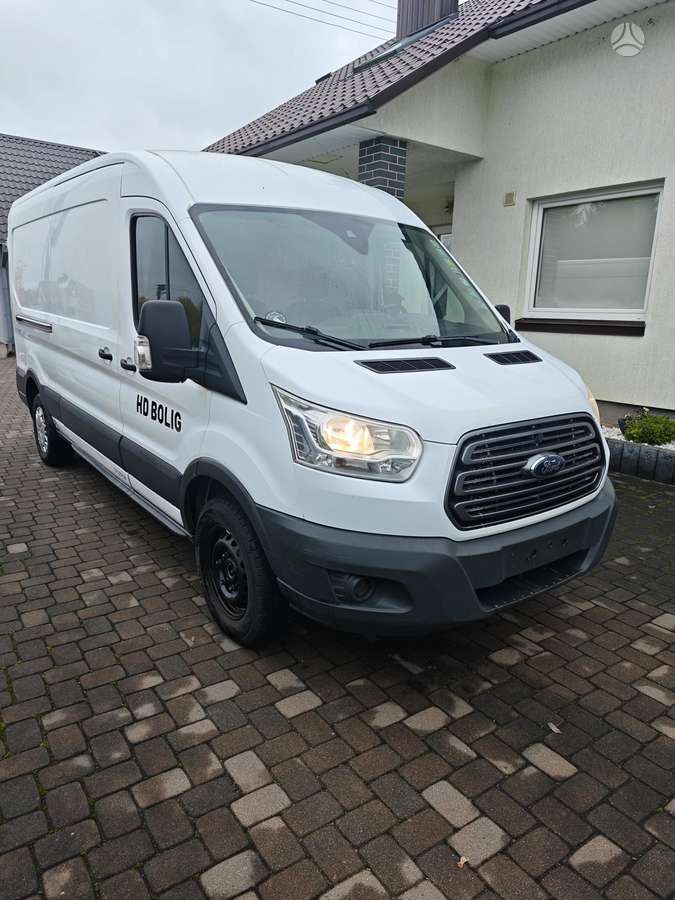 Ford Transit 2015 — interior
