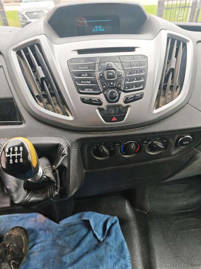 Ford Transit 2015 — photo 9