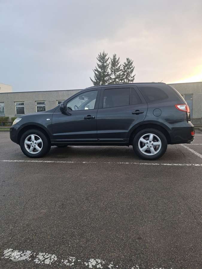 Hyundai Santa 2007 — вигляд ззаду