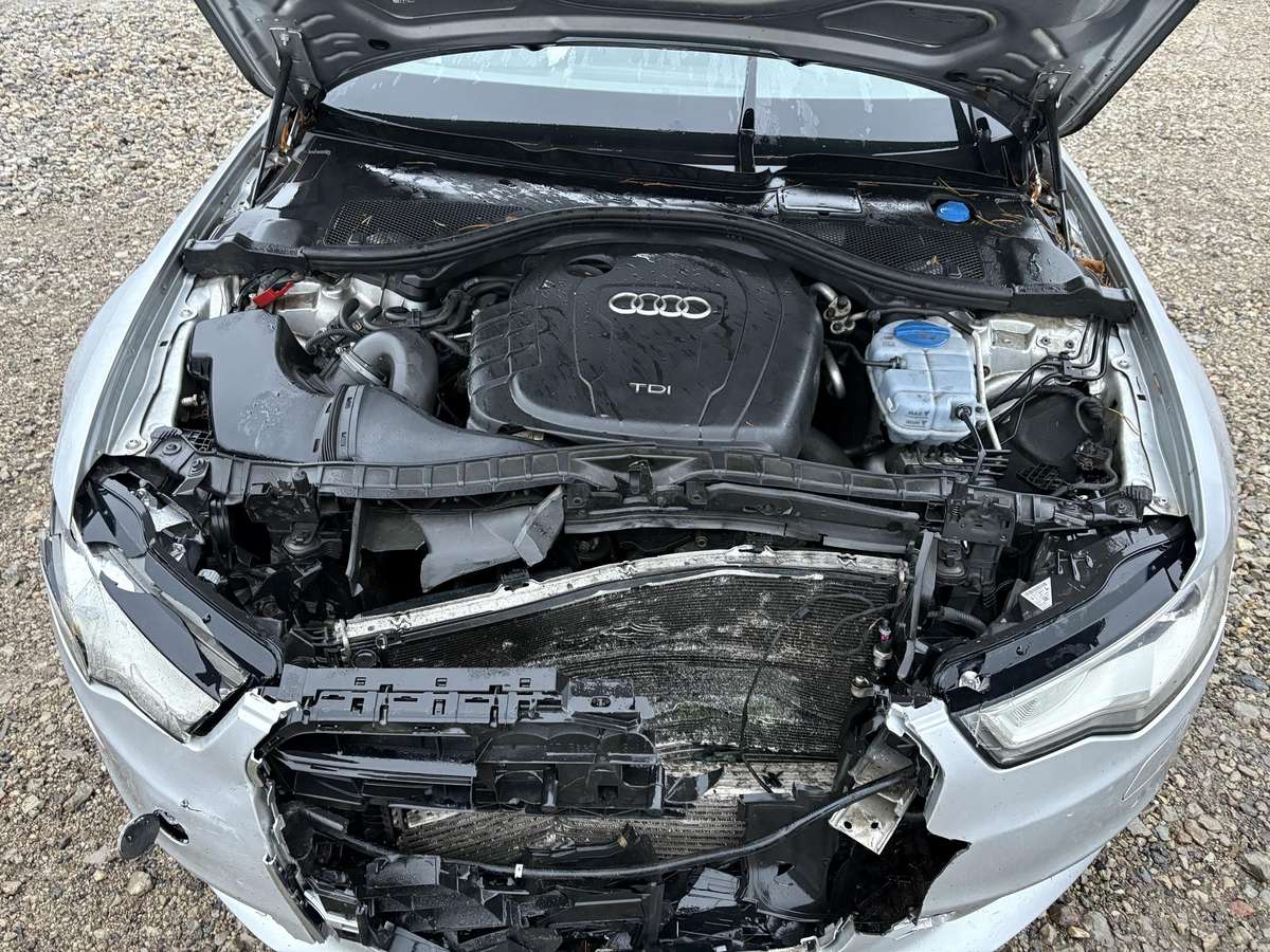 Audi A6 2013 — photo 12