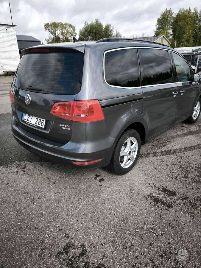 Volkswagen Sharan 2011 — двигун 1968 cm³, 170 HP (125kW)