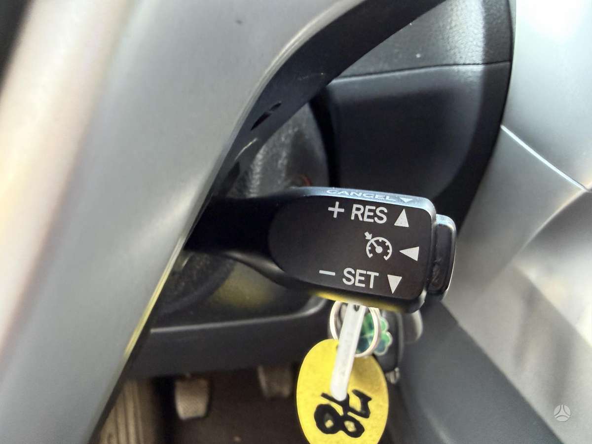 Toyota Verso 2010 — photo 11