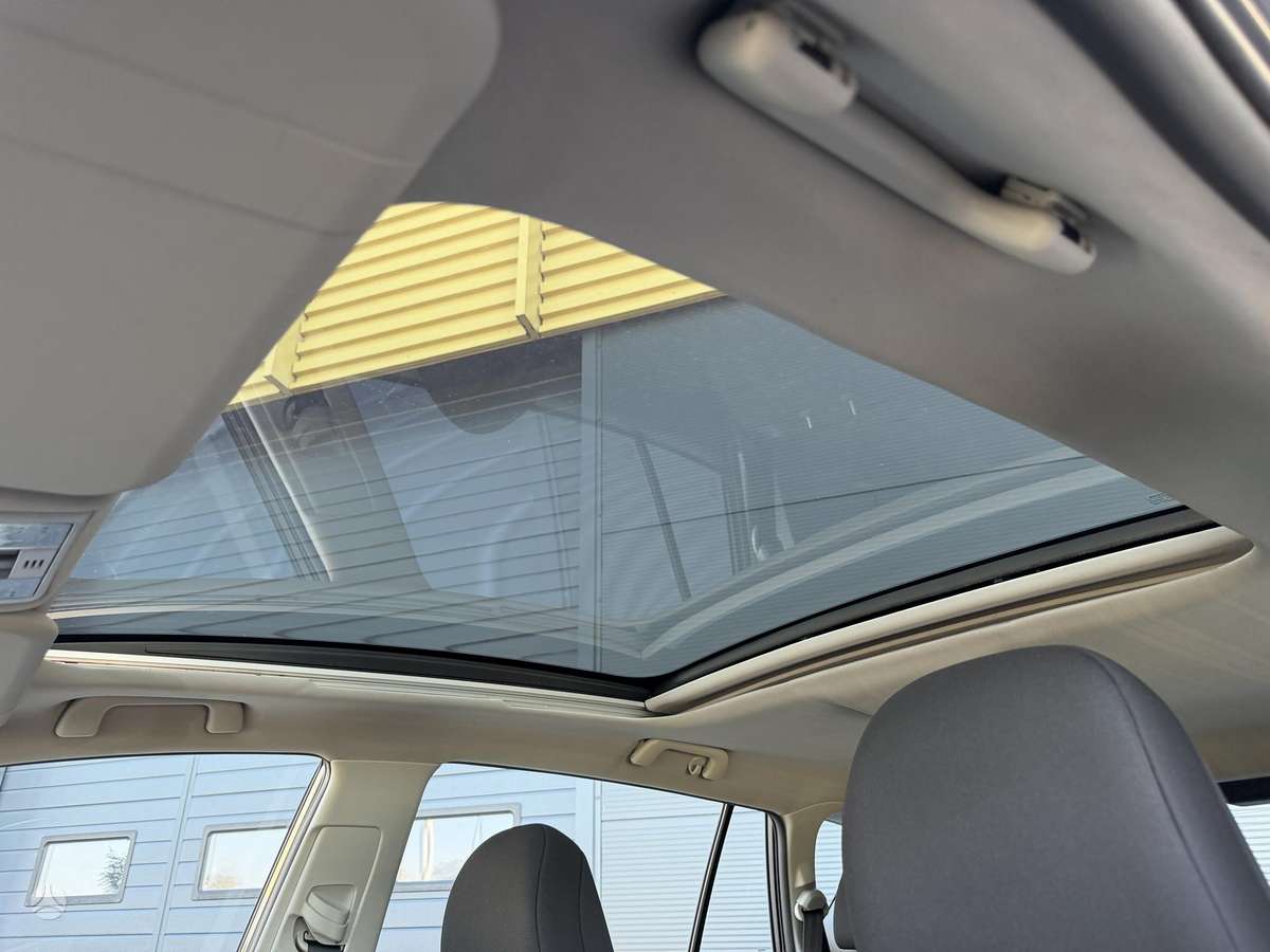 Toyota Verso 2010 — photo 14