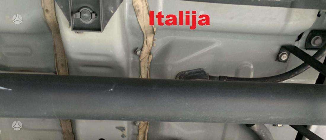 Toyota Verso 2010 — photo 21
