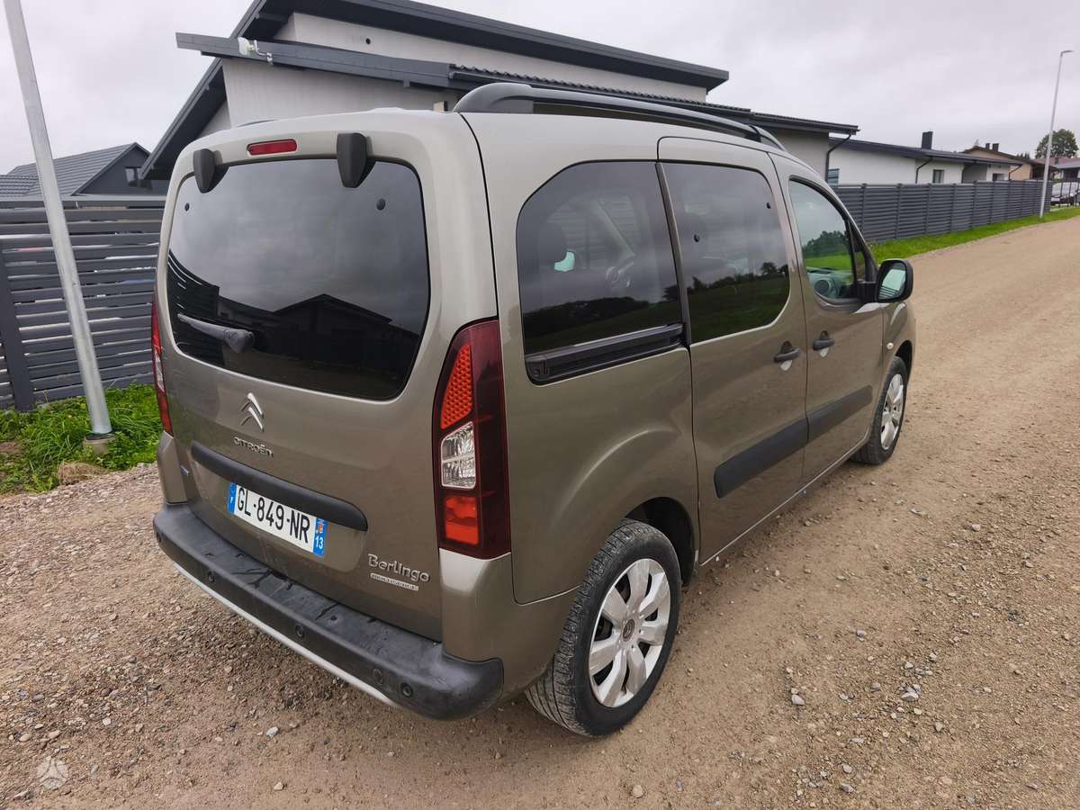 Citroen Berlingo 2015 — вигляд ззаду