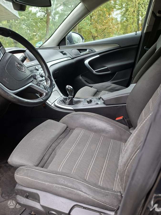 Opel Insignia 2010 — photo 6