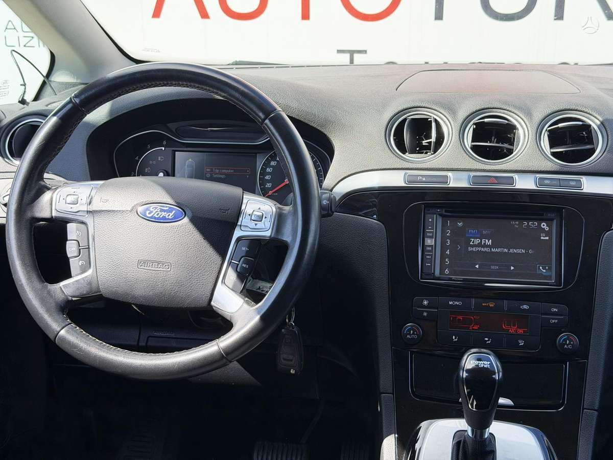 Ford S-MAX 2012 — фото 17