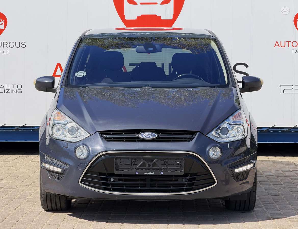 Ford S-MAX 2012 — салон