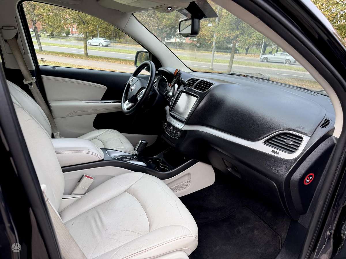 Fiat Freemont 2014 — photo 8