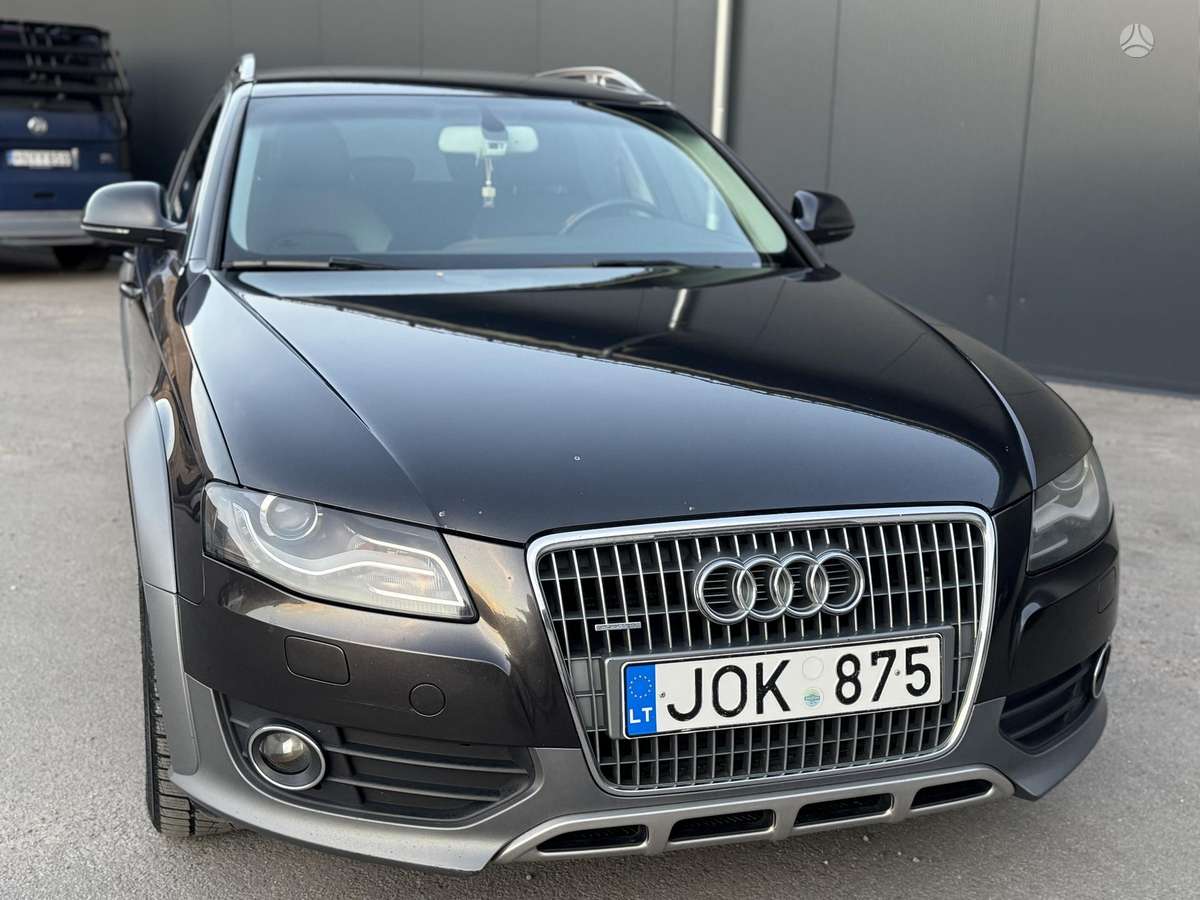 Audi A4 2010 — photo 6