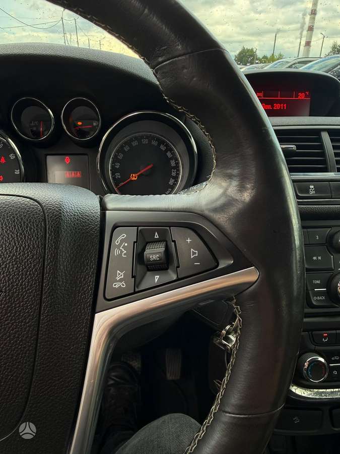 Opel Mokka 2014 — photo 16