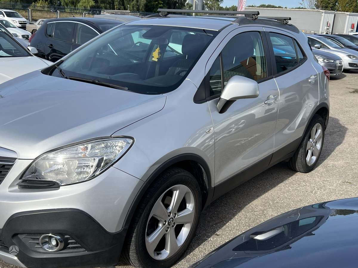 Opel Mokka 2014 — rear view