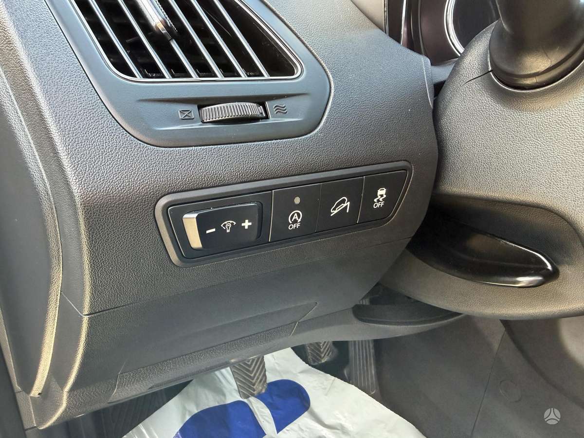 Hyundai ix35 2015 — photo 12