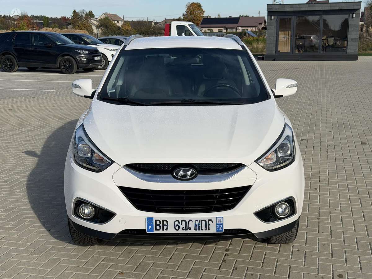Hyundai ix35 2015 — interior