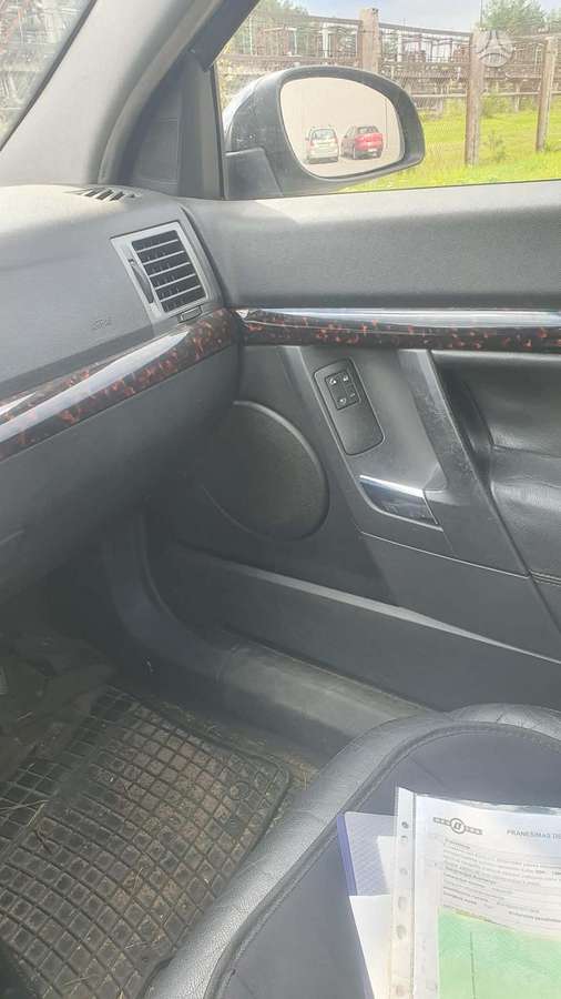 Opel Vectra 2004 — photo 5