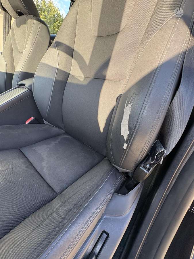 Volvo V60 2012 — photo 15