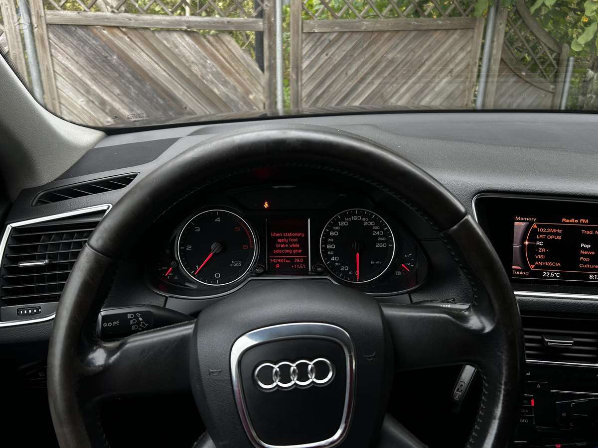 Audi Q5 2009 — photo 10