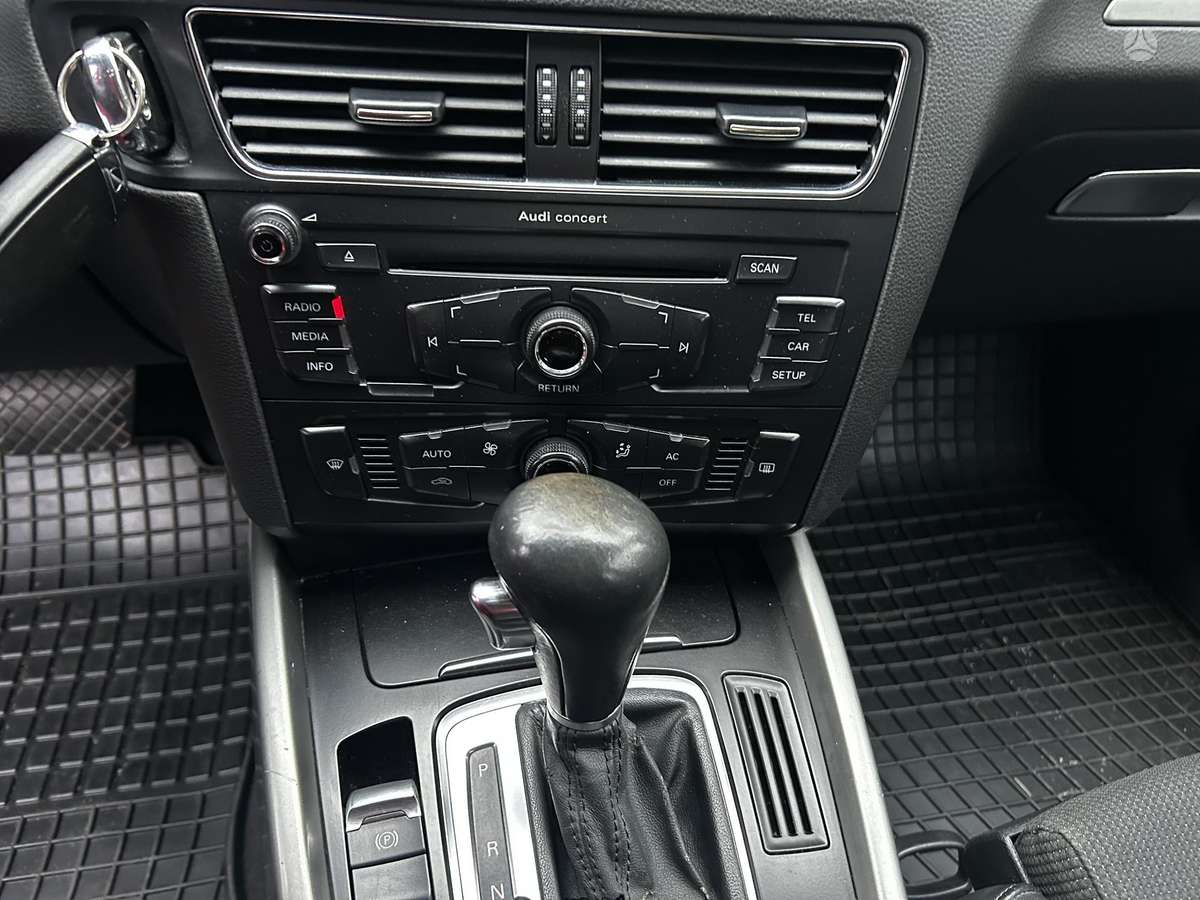 Audi Q5 2009 — photo 12