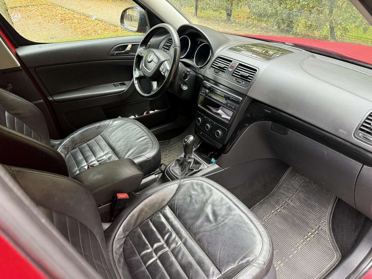 Skoda Yeti 2012 — photo 10