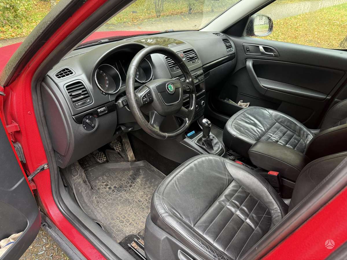 Skoda Yeti 2012 — photo 8