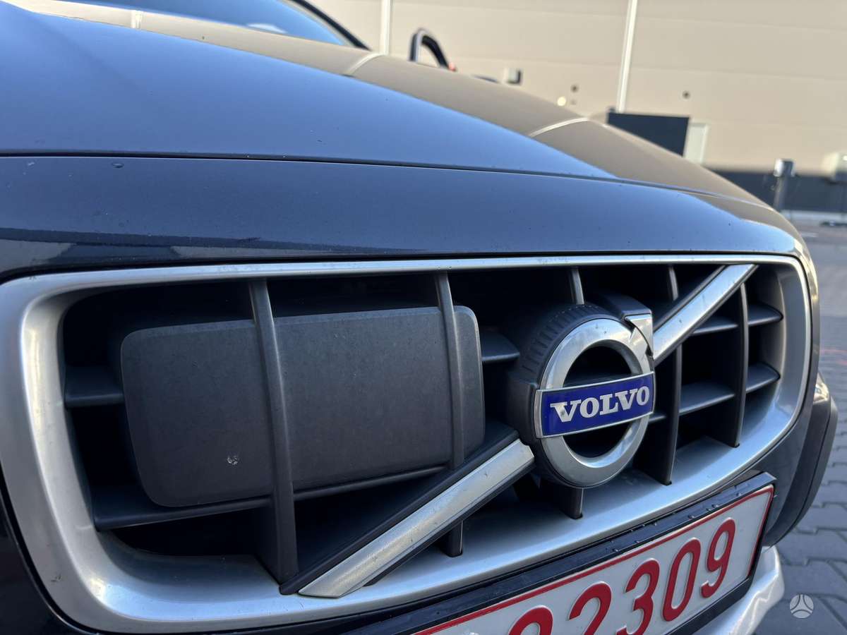 Volvo XC70 2010 — photo 15