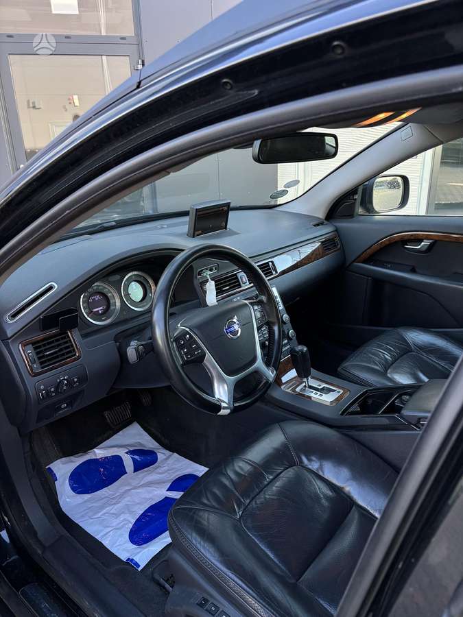 Volvo XC70 2010 — photo 5
