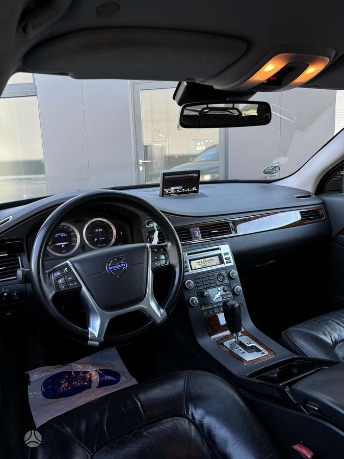 Volvo XC70 2010 — photo 6