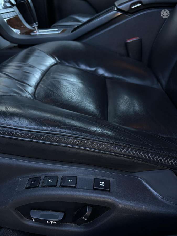 Volvo XC70 2010 — photo 7