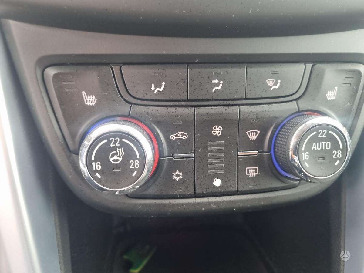 Opel Zafira 2015 — фото 23