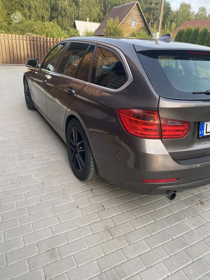 BMW 320 2013 — двигун 1995 cm³, 163 HP (120kW)