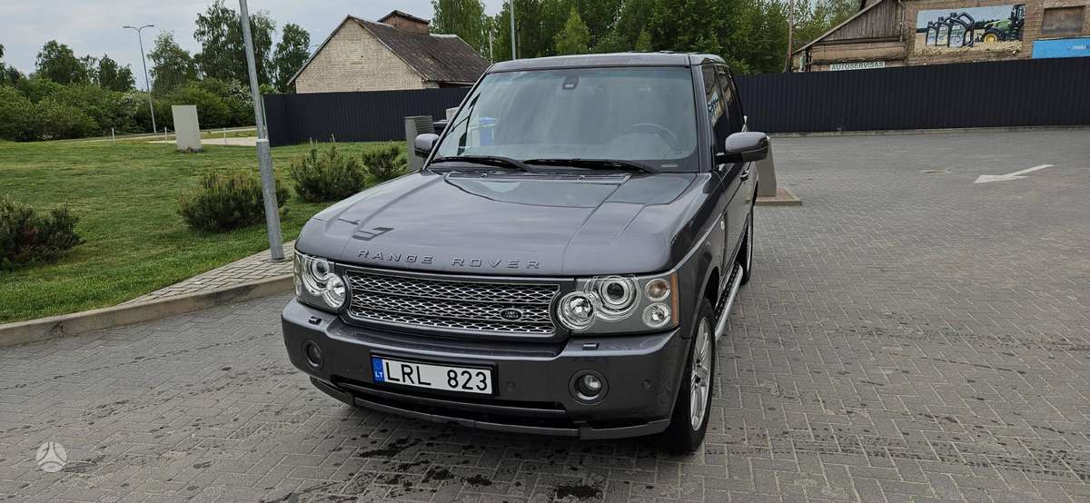 Land Rover 2006 — interior